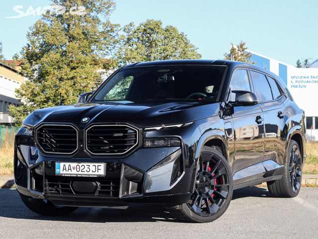 BMW XM